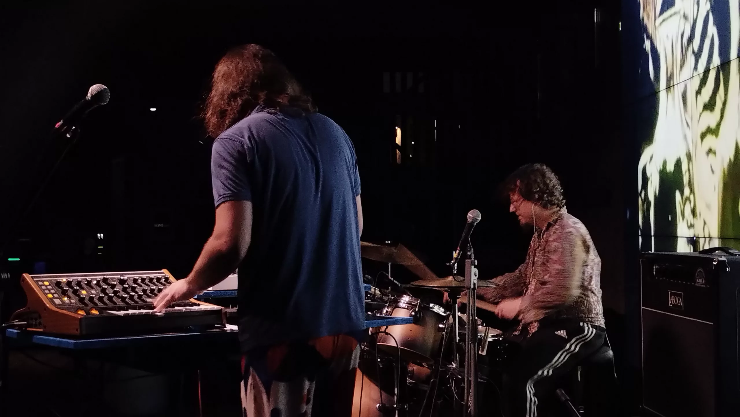 Dr Zolo – Maciek Dymek (po lewej) oraz Paweł Kowalski (po prawej). Festiwal Jazz w Piwnicach 